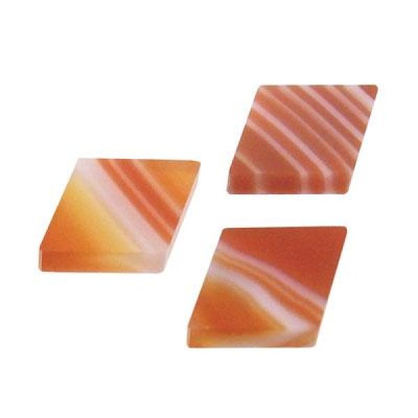 アーモンド　板 フチ付きまな板｜キッチンツール｜商品紹介｜オークス株式会社