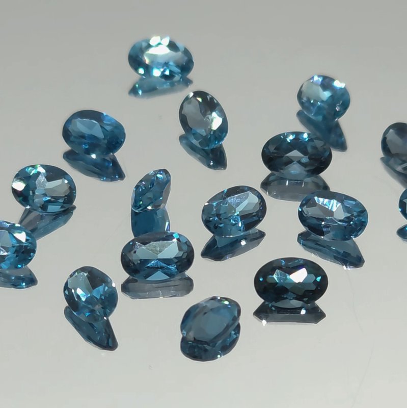 画像1: ブルートパーズ(ロンドン) オーバルカット 4x6mm (1)