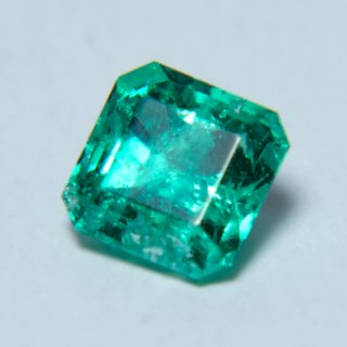 エメラルド エメラルド(クラック) オクタゴンカット 2.6x3.2mm - アサオ工芸