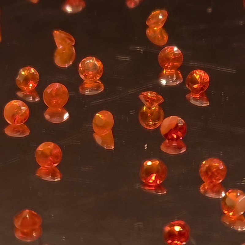 画像1: ファイアオパール(B級) ラウンドカット 2mm (1)