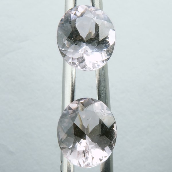 カットモルガナイトのデザインブレス(細身シリーズ) モルガナイト クッションカット 9.1x9.1mm - アサオ工芸オンライ