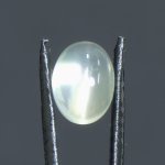 画像1: グリーンムーンストーン オーバルカボ 7.8x10.4mm (1)