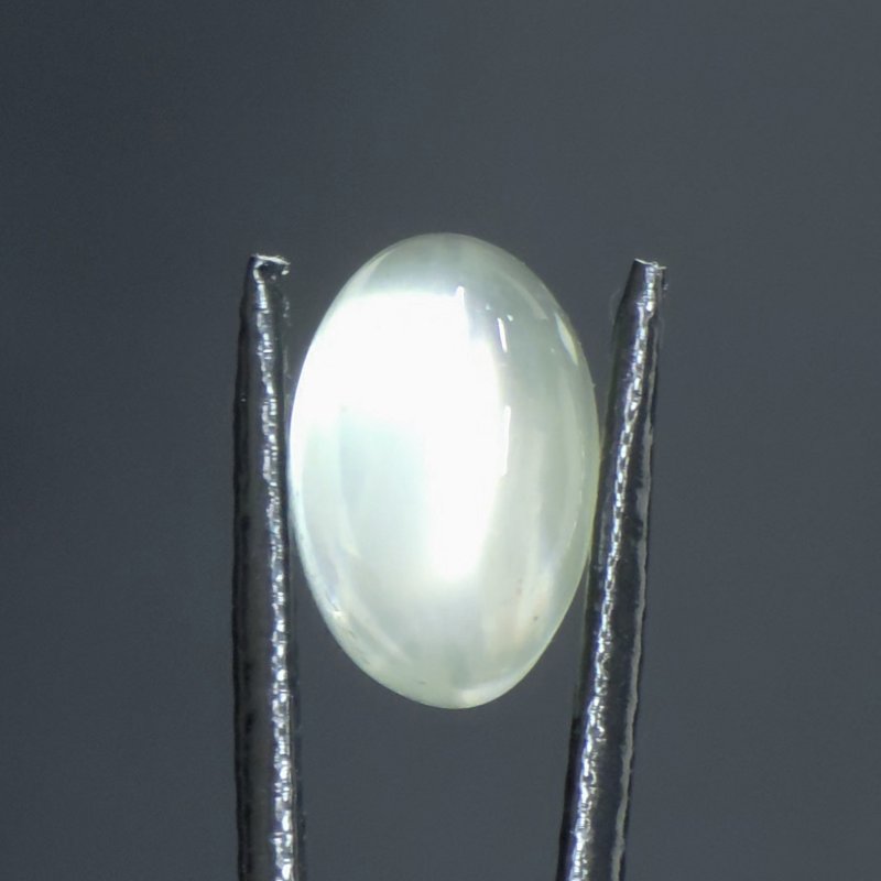 画像1: グリーンムーンストーン オーバルカボ 8.3x12.7mm (1)