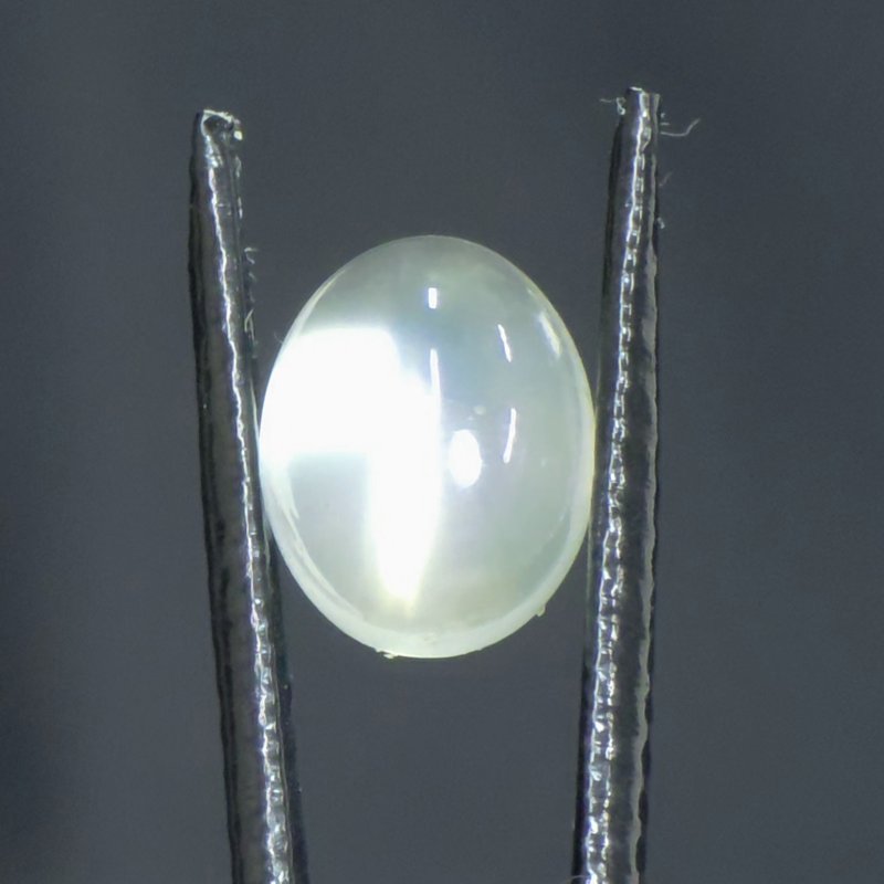 画像1: グリーンムーンストーン オーバルカボ 8.8x11.0mm (1)