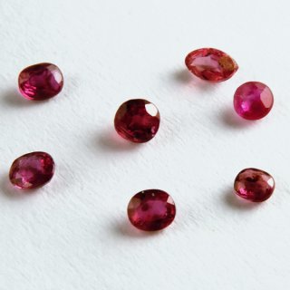 ルビー オーバルカット 3.3x4.2mm - アサオ工芸オンライショップ
