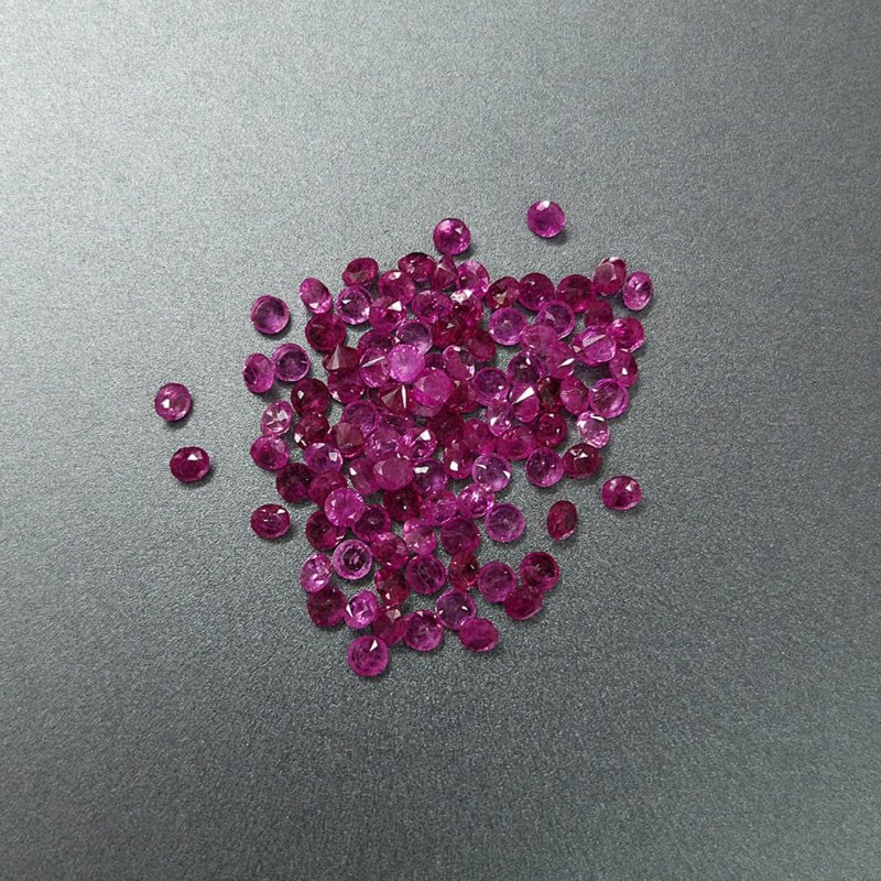 画像1: ルビー(C級) ダイヤカット 2mm (1)