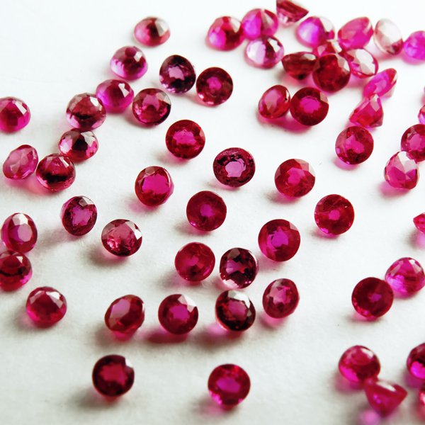 ルビー ラウンドカット 2.25mm - アサオ工芸オンライショップ