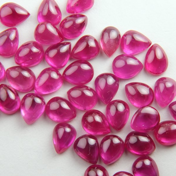 ルビー ペアシェイプカボ 3.5x4.5mm - アサオ工芸オンラインショップ