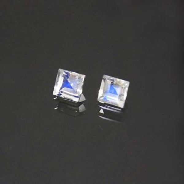 ロイヤルブルームーンストーン スクエアカット 2.5mm - アサオ工芸 ロイヤルブルームーンストーン スクエアカット 2.5mm - アサオ工芸