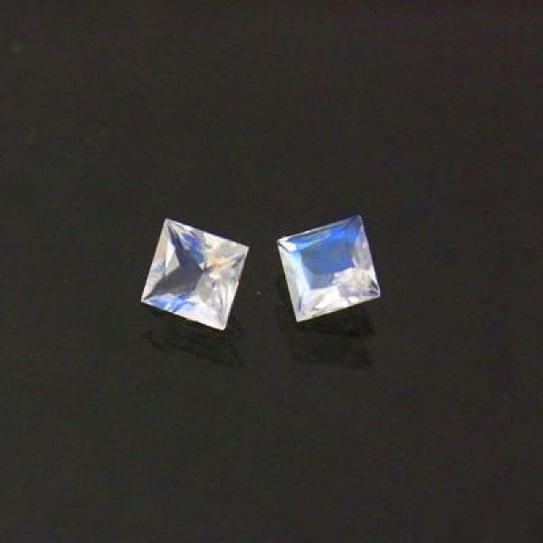 ロイヤルブルームーンストーン プリンセスカット 3.5mm - アサオ工芸 