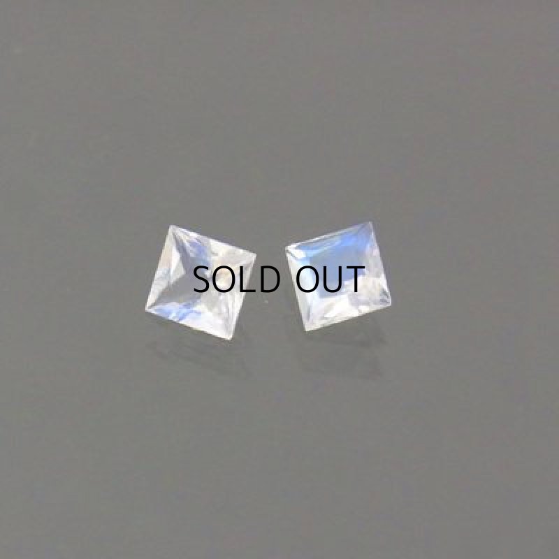 画像1: ロイヤルブルームーンストーン プリンセスカット 4mm (1)