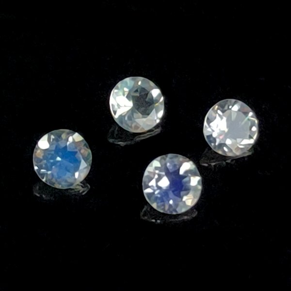 ロイヤルブルームーンストーン(微弱) ラウンドカット 6mm - アサオ工芸