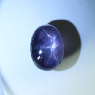 バイオレットスターサファイア(中ソ) オーバルカボ 7.3x9.2mm