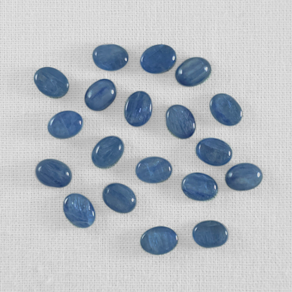 画像1: カイヤナイト オーバルカボ 6X8mm (1)